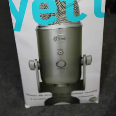 Yeti Blue/USB Mic with Stand and Box, Paperwork image 8