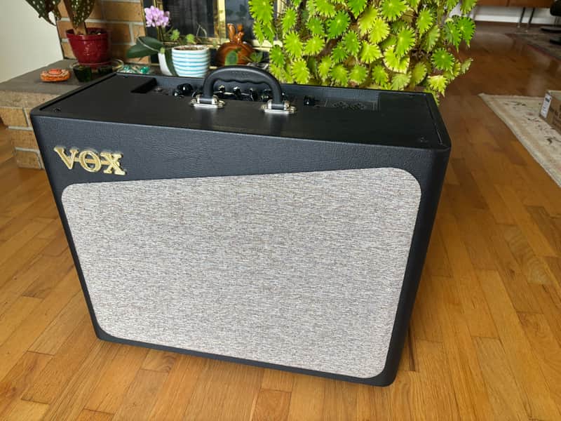 Vox AV60G 60-Watt 1x12 Analog Valve Modeling Amp 2010s - Black image 1