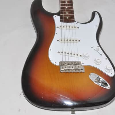 Fender Japan ST62(3TS)'62 Stratocaster 3-Tone Electric Guitar Ref No 6617 image 3