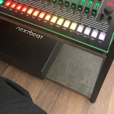 Roland AIRA TR-8 Rhythm Performer Drum Machine incl. 7x7 Expansion