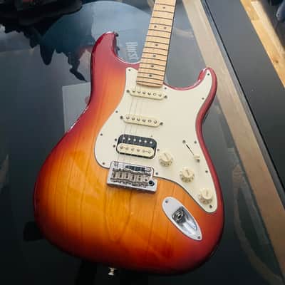 Fender American Professional Stratocaster HSS Shawbucker with Maple Fretboard 2017 - 2019 - Sienna Sunburst image 14