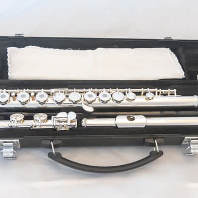 Yamaha YFL-282 Standard Open Hole Flute *Inline G *Cleaned & Serviced *Ready to Play image 1
