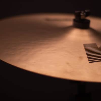 Zildjian 17" K Dark Crash Thin image 3