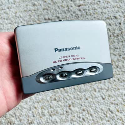 [RARE]PANASONIC RQ S75 Walkman Cassette Player, Awesome Silver ! Working ! image 2