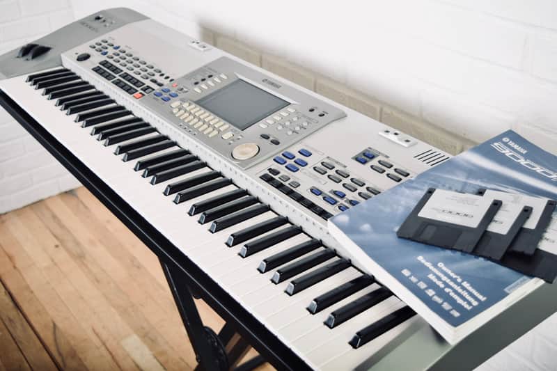 Yamaha 9000 Pro workstation keyboard synthesizer near mint condition w/ manuals image 1