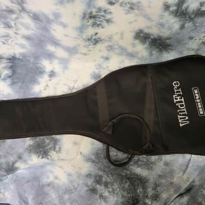 2010 Silvertone Samick Solid Body Guitar Pro Setup New Strings Gigbag image 14