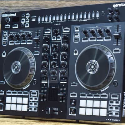 Roland DJ-505 DJ Controller Two-channel Four-Deck Controller for Serato DJ Pro image 2