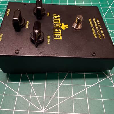 Electro-Harmonix Big Muff Pi V7 (Black Russian) with power mod image 6