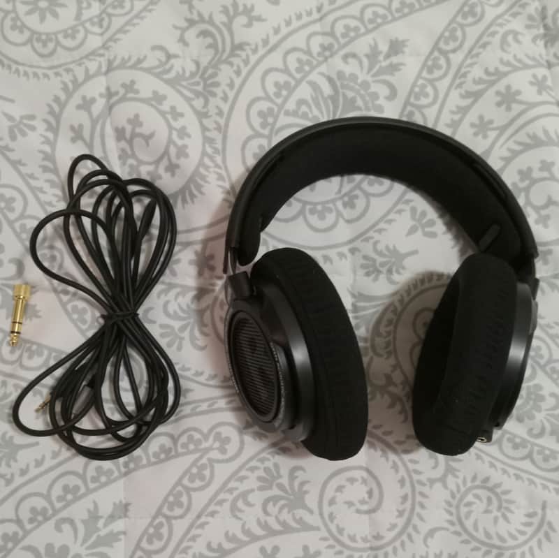 Philips SHP9500 Hifi Precision Stereo Over-Ear Headphones image 1