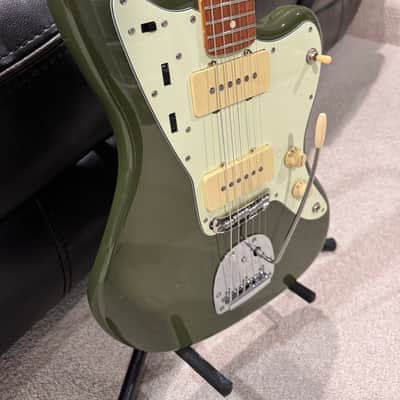 Fender CME Exclusive Player Jazzmaster 2021 - 2023 - Olive - W/ Stay Trem and add ons image 5