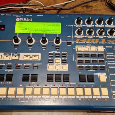 Yamaha RM1x Sequence Remixer 2000s - Blue