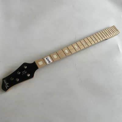 Tagima 5 String Bass Maple Neck with 24 Frets Fingerboard image 2