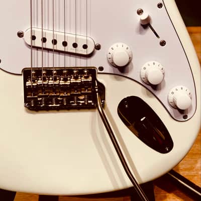 PRS Silver Sky John Mayer Signature with Maple Fretboard 2020 - Present - Frost image 3