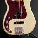 Fender Player Plus Active Precision Bass Left-Handed 4-String Bass Guitar Olympic Pearl w/ Gig Bag