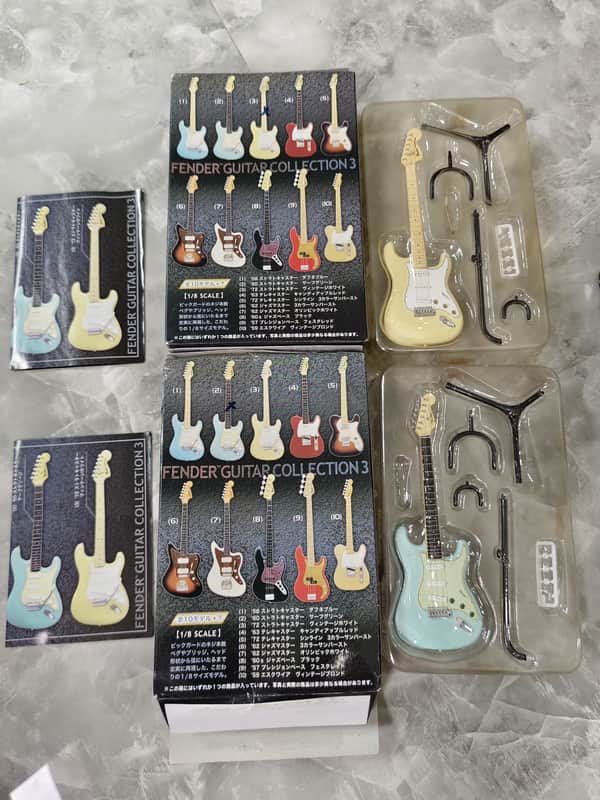 F-Toys Fender Guitar Collection 3 1/8 Scale Model *Complete