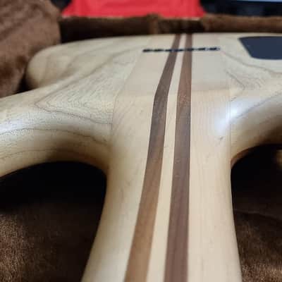 Carvin DC727 Figured Claro Walnut image 4