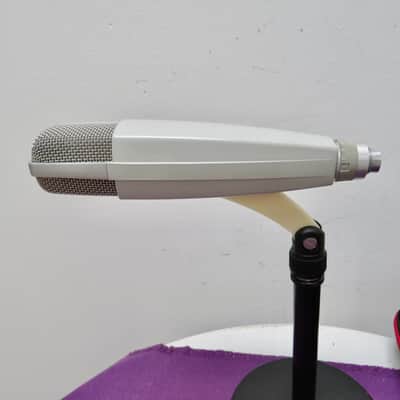 Sennheiser MD 421-N Cardioid Dynamic Microphone image 2