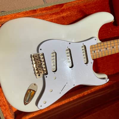 Fender American Vintage Reissue (AVRI) Stratocaster Mary Kaye Limited Edition – 2007 image 17