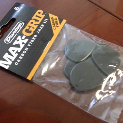 Dunlop 471P3C Carbon Fiber Max-Grip Jazz III Guitar Picks (6-Pack)