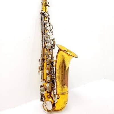 KING Cleveland Alto Saxophone, USA, Very Good Condition. Case/Neck/Mouthpiece image 18