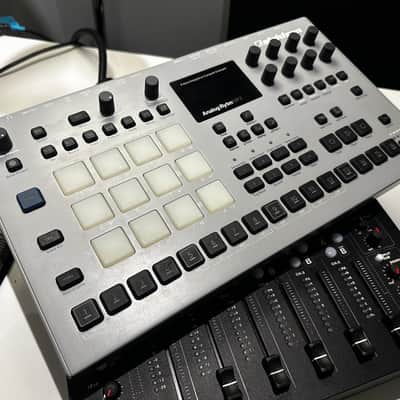Elektron Analog Rytm MKII 8-Voice Analog Drum Computer & Sampler