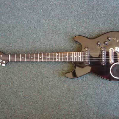 Synsonics Terminator Electric Guitar with Built-in Amp by Mattell image 1