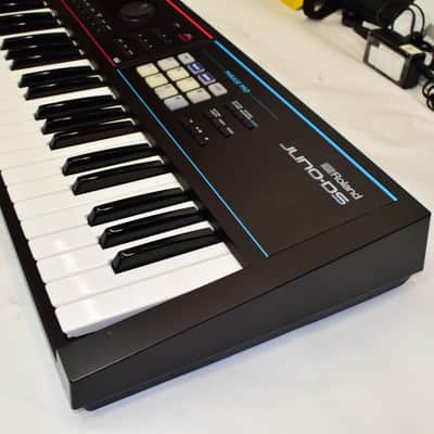 Roland JUNO-DS61 JUNO DS61 61-Key Digital Synthesizer Keyboard w/ Bag image 7