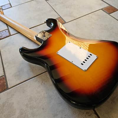 2011 Fender Stratocaster 60s Reissue NOS - Sunburst image 10