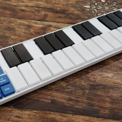 Korg nanoKey Midi Controller w Korg Kontroller Software image 3