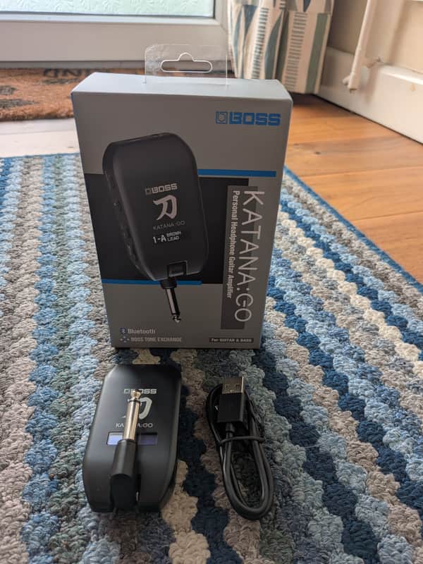 Boss KATANA:GO V2 Personal Headphone Guitar Amplifier