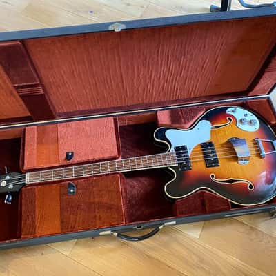 Mosrite Celebrity II Bass 1967 - Sunburst image 11