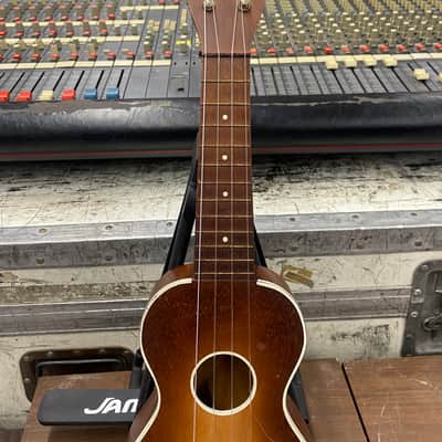 Harmony Soprano Ukulele Circa 1940's - Sunburst image 3