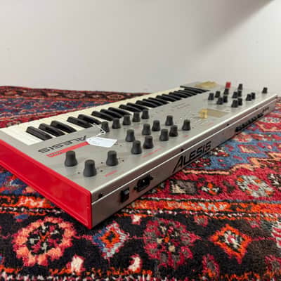 Alesis Ion 49-Key Analog Modeling Synthesizer image 6