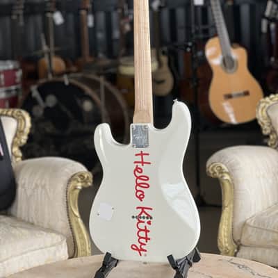 Squier Limited Edition Hello Kitty Stratocaster image 9