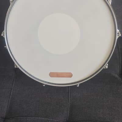 Pearl Custom Classic 6.5x14" One-Piece Solid Maple Snare Drum with Chrome Hardware 1990s - Arctic White Lacquer image 6