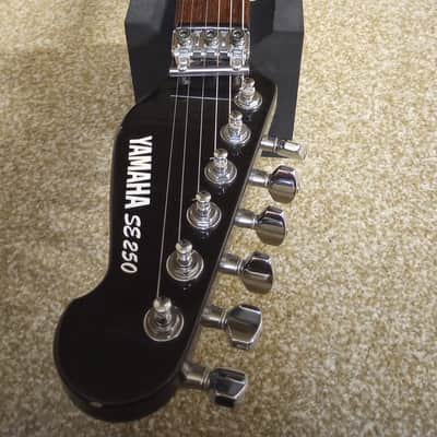 Yamaha  SE-250 - Metallic Black image 6