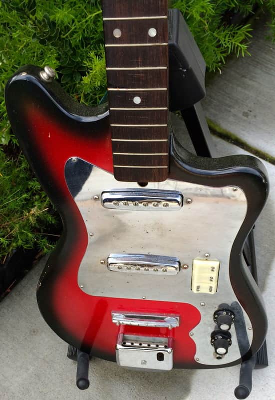 VINTAGE 60'S TEISCO/ZEN ON/VICTORIA DOUBLE PICKUP GUITAR image 1