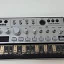 B-Stock - Korg Volca Bass Analog Bass Sequencer/Synthesizer - WITH WARRANTY