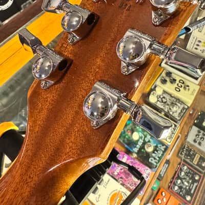 Gibson Les Paul Studio Session 2024 - Present - Honey Burst image 5