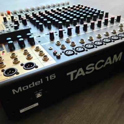 TASCAM Model 16 Multitrack Recorder / Mixer / Audio Interface 2019 - Present - Black with Wood Cheeks image 4