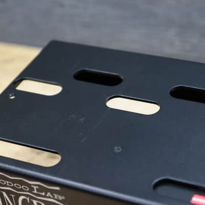 Voodoo Lab Dingbat Small with Pedal Power 2 Plus Pedalboard with Power Supply image 8