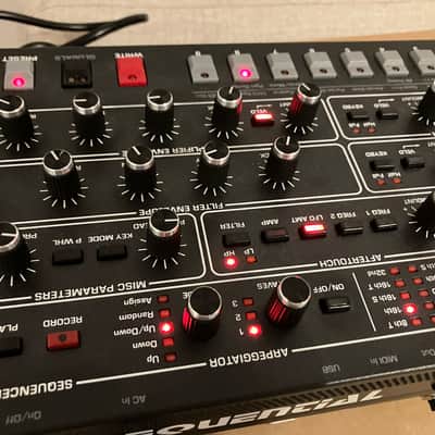 Sequential Prophet-6 Desktop 6-Voice Polyphonic Synthesizer 2018 - 2020 - Black with Wood Sides image 12