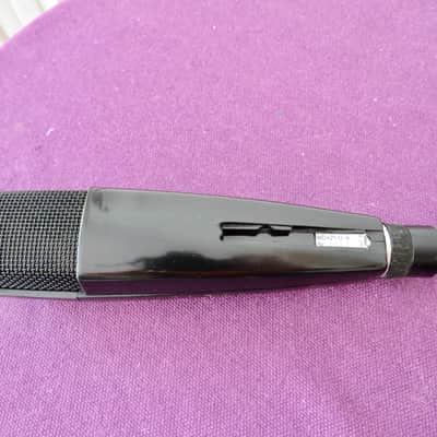 Sennheiser MD 421-U-4 Cardioid Dynamic Microphone image 9