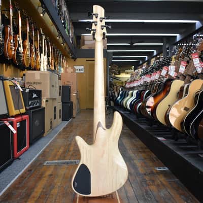 Fodera Emperor Elite 5-String Bass Walnut Burl w/Birdseye Maple Fingerboard, Hard Case image 6
