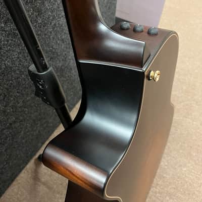 Taylor Builder's Edition 614CE Grand Auditorium Acoustic/Electric Guitar with V-Class Bracing, ES2 Pickup & Hardshell Case 2021 - Natural image 17