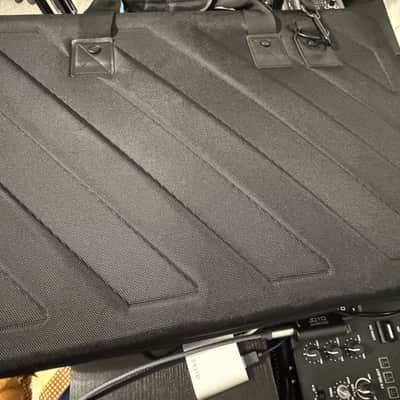 Pioneer DDJ-REV1 2-Channel DJ Controller 2022 - Present - Black image 5