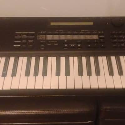 Roland XP-50 61-Key 64-Voice Music Workstation Keyboard 1995 - 1998 - Black image 13