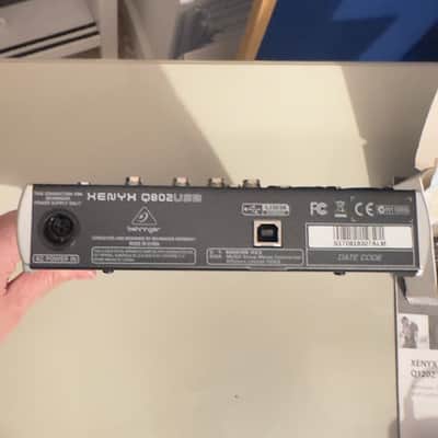 Behringer Xenyx Q802USB 8-Input Mixer with USB 2012 - Present - Standard image 4