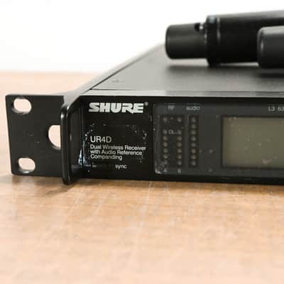 Shure UR4D Wireless Receiver w/ two UR2/SM58 Handheld Mics - L3 Band CG0128M image 5