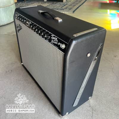 Fender Tone Master Twin Reverb 2x12" 200-Watt Guitar Combo Amp - Black (Excellent Condition) image 6
